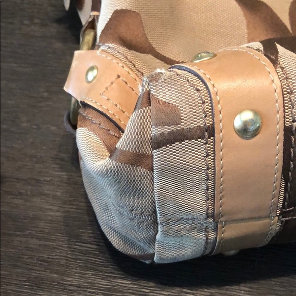 Coach Monogram Hobo - Picture 11 of 12